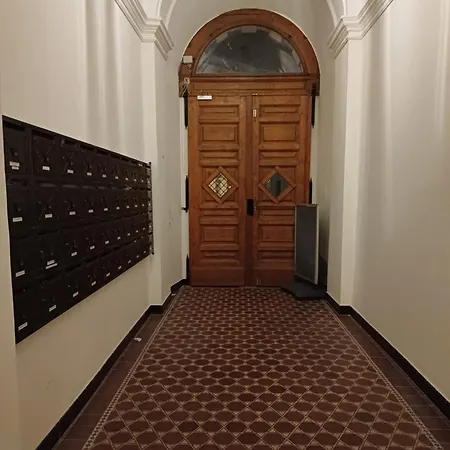 Andrassy Boulevard Mid-term * Budapest