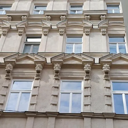 Andrassy Boulevard Apartment