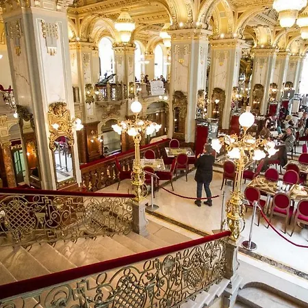 Andrassy Boulevard Mid-term * Budapest