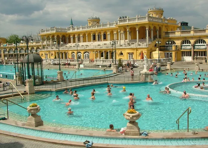 Andrassy Boulevard Mid-term * Budapest